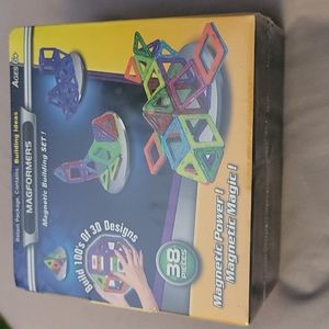 MAGFORMERS:38 PC MAGNETIC BUILDING SET 3-D DESIGNS-NEW SET